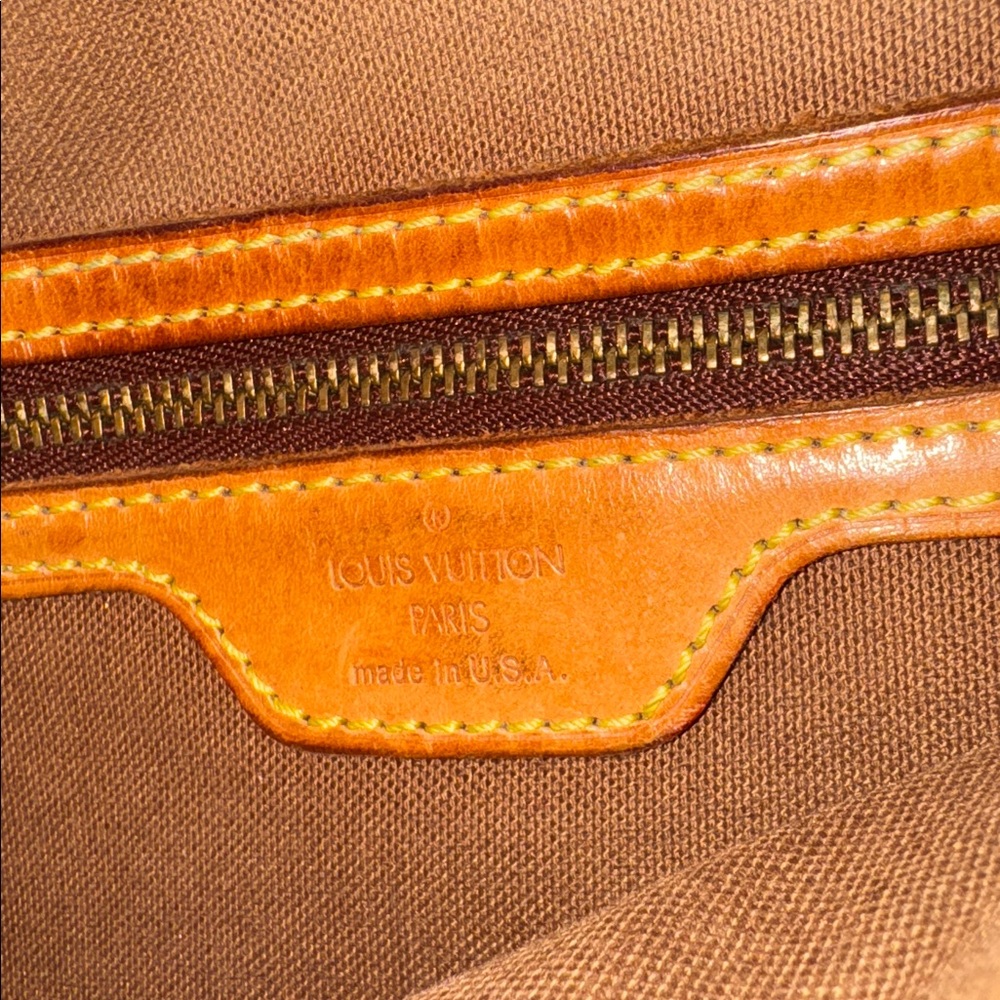 Louis Vuitton Monogram Canvas Mini Looping bag - Picture 4 of 8